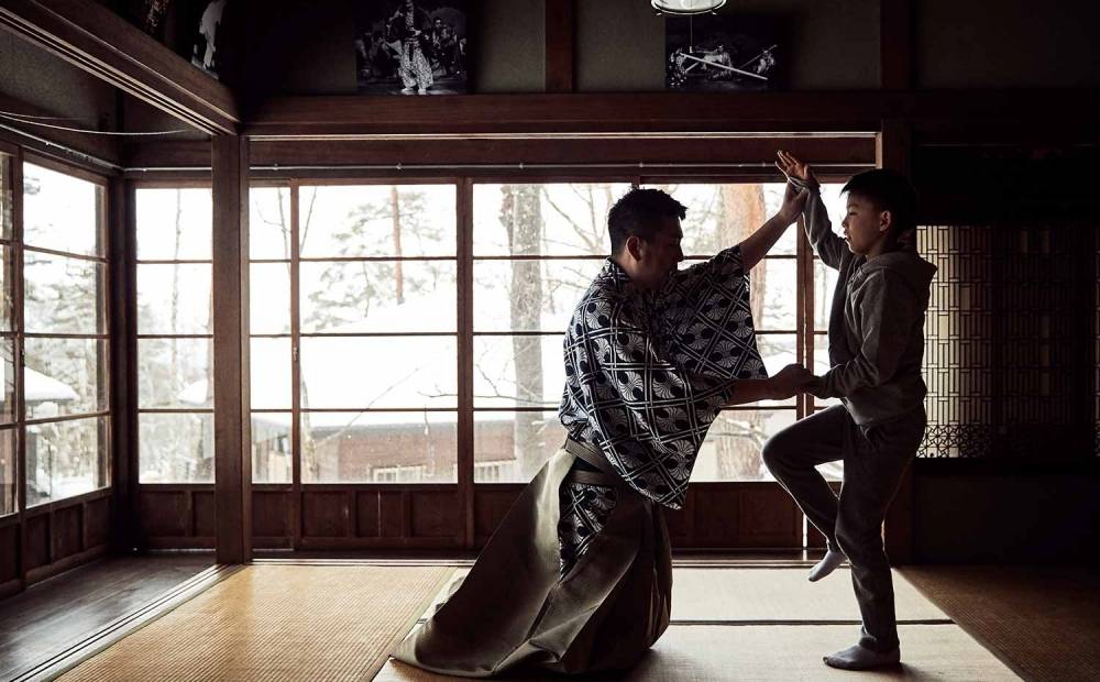 Falò all’alba – La tradizione del Kyōgen secondo Koichi Doi